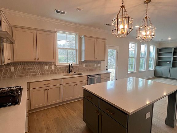 6th image of this home