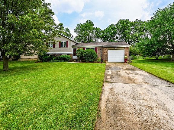 2nd image of 1409 Summe Dr