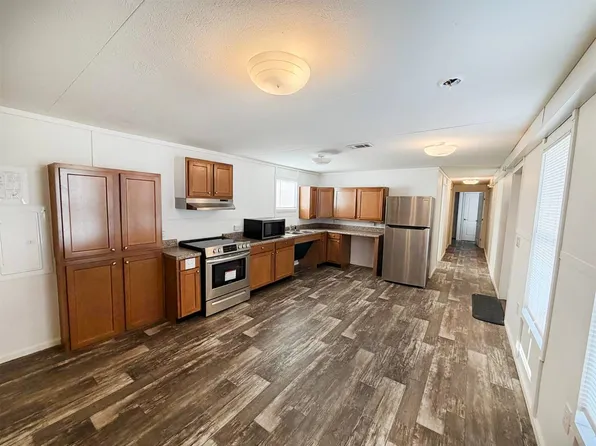 37 Prairieview Ct #37, Marshall, MN 56258