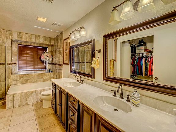 3rd image of 2628 W Kassandra Pl