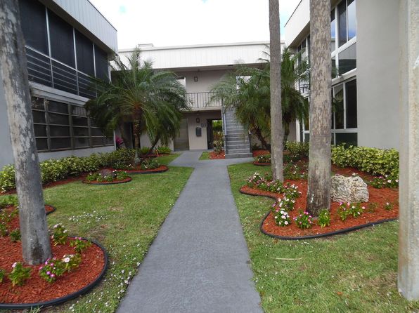 157 Capri E Unit 157-157-D