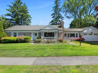 110 Churchill Rd, Hamden, CT 06517