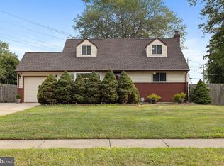 13 Mavista Cir, Newark, DE 19713