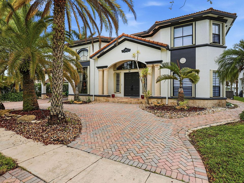 1st image of 18662 SW 17th Court