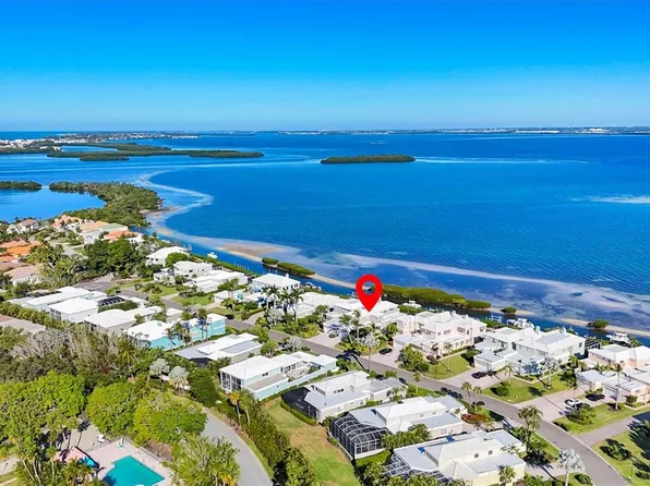 3540 Mistletoe Ln, Longboat Key, FL 34228