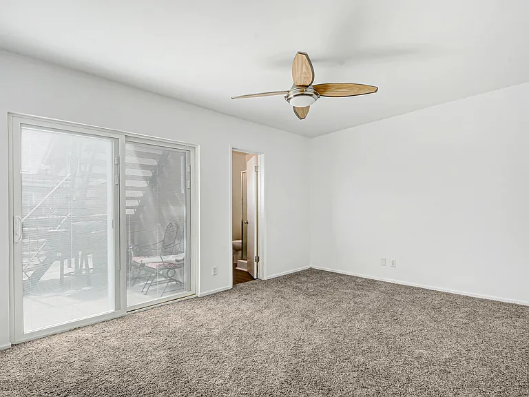 21005 Wood Ave #B — Photo 8