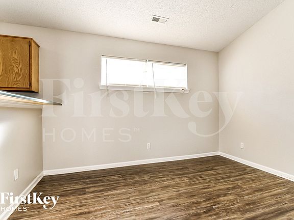5th image of 5133 Sandy Forge Dr