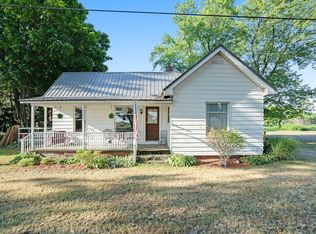 8974 W 48th St, Fremont, MI 49412
