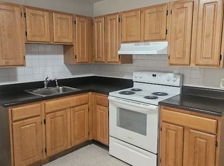572 Cummins Hwy APT 12, Mattapan, MA 02126