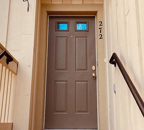 3rd image of 272 Maplewood Dr