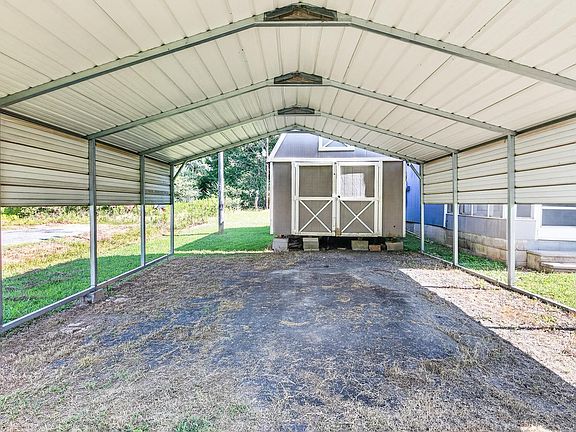 5th image of 4026 Lena Ln