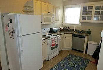 4th image of 1920 Portland Ave APT 7