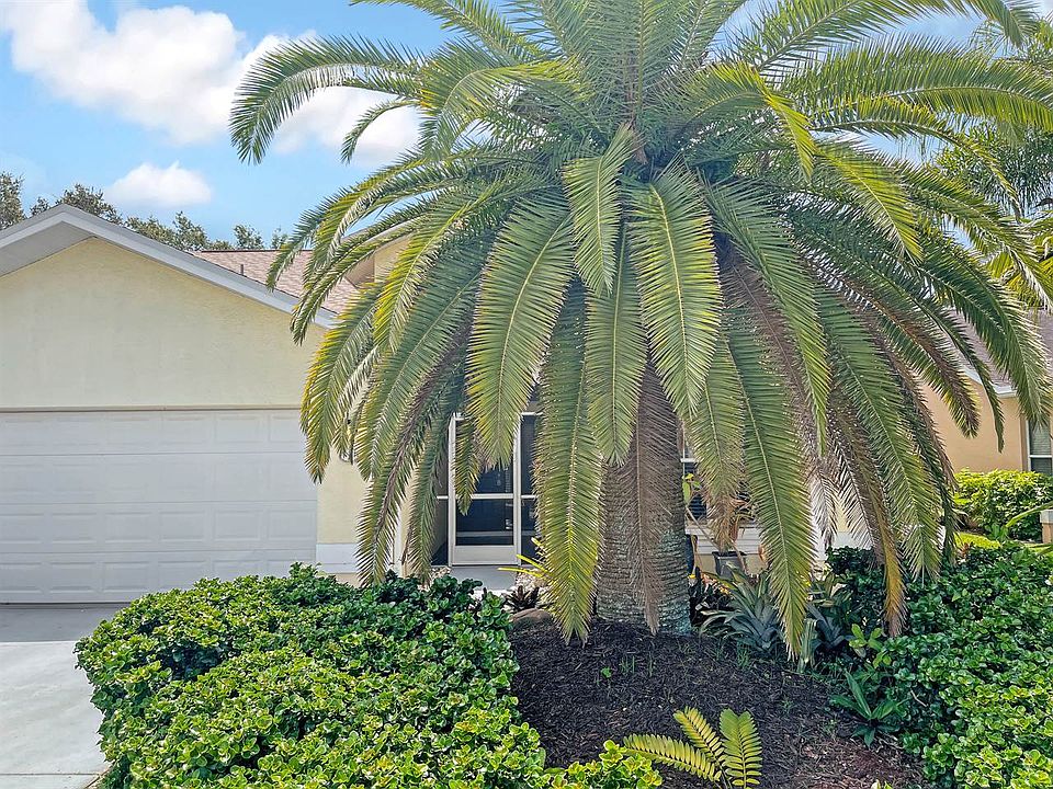 1st image of 17941 Castle Harbor Dr