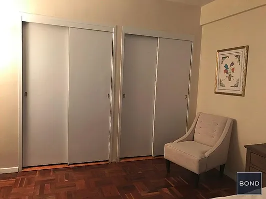 Rented by Bond New York | media 9