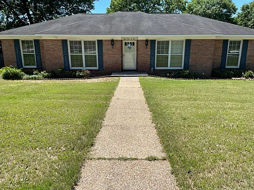 3102 Apache Dr Photo 1