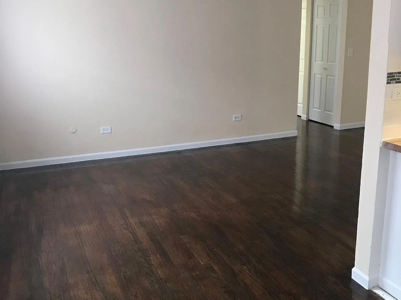 5940 N Kenmore Ave — Photo 4