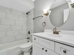 909-913 Plainfield Rd Apartments, Darien, IL 60561