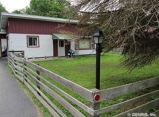 709 Webster Rd, Webster, NY 14580