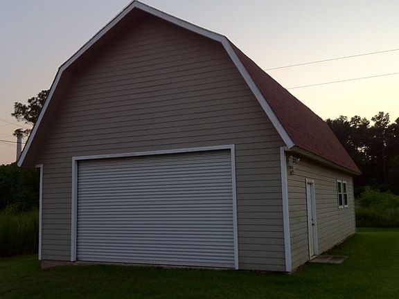 2nd image of 930 Suncrest Dr
