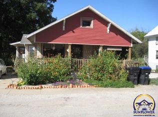 7043 SE Berryton Rd, Berryton, KS 66409