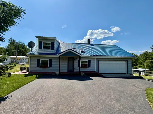 2053 Wood St, Friendship, WI 53934