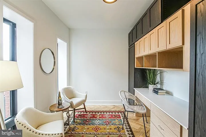 1900 Biltmore St NW #7 — Photo 6