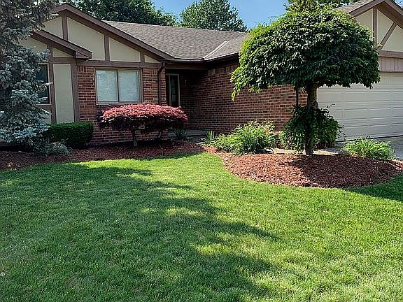2nd image of 46429 Breckenridge Dr