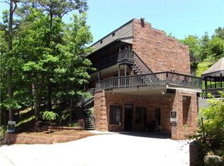140 S Main St #13, Eureka Springs, AR 72632