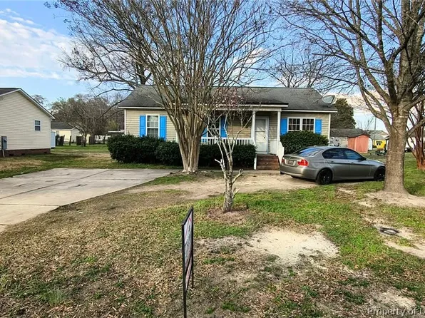 409 Simmons St, Fayetteville, NC 28301