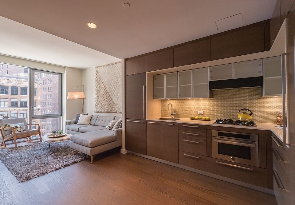 1st image of 100 W 31st St APT 17G