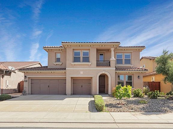 2nd image of 3821 Castellina Way