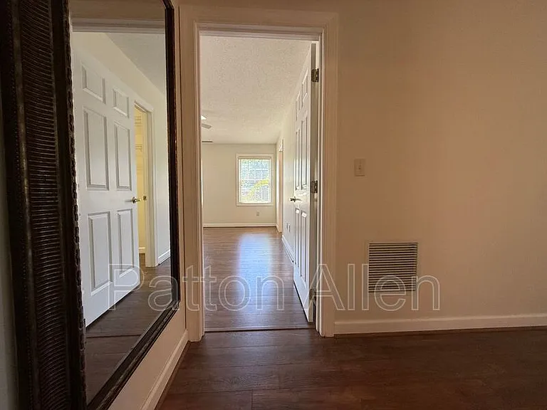 1465 S Lakeshore Dr #E2 — Photo 21