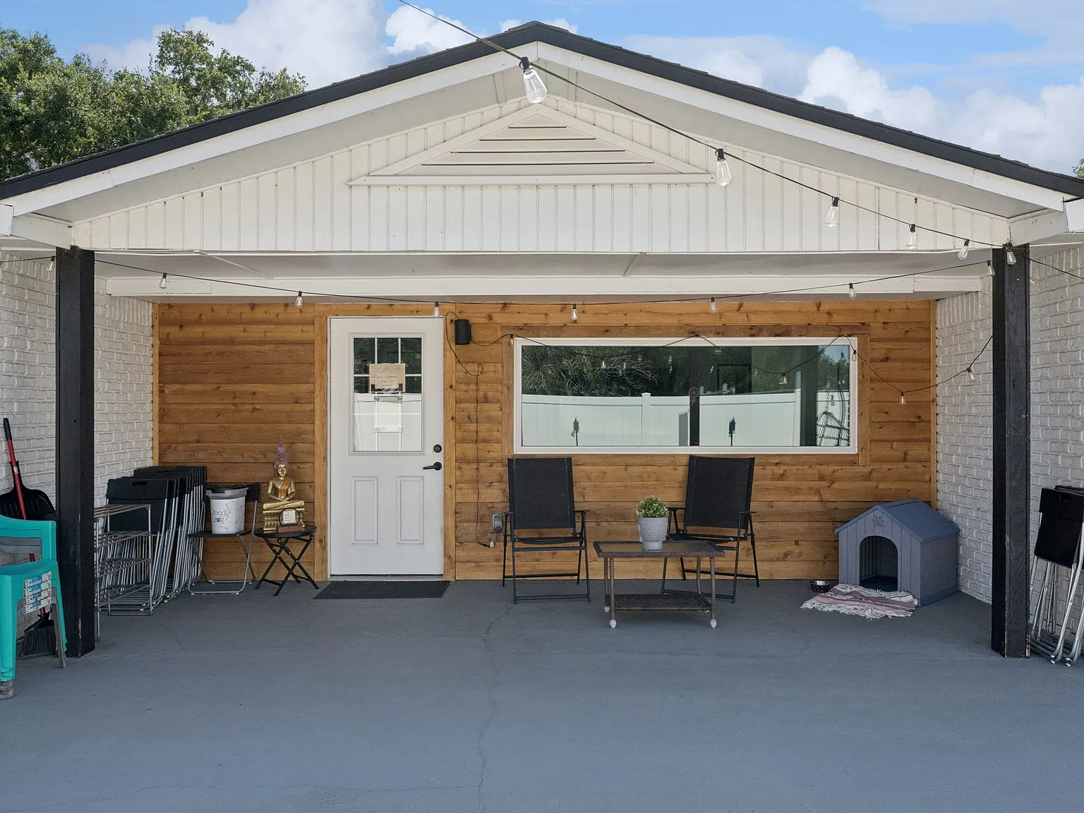 4 bed, 2459 sqft, $2,850 — Photo 2