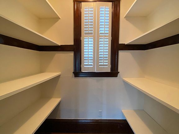 4th image of 1650 Sacramento St #6