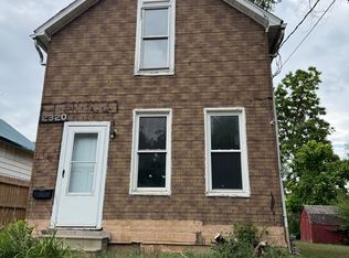 2320 W Garden St, Peoria, IL 61605