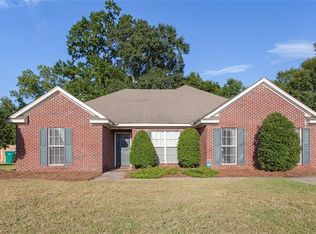 254 Ridgeview Dr, Millbrook, AL 36054