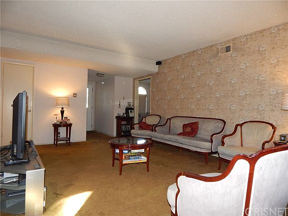 2nd image of 14672 Clymer St