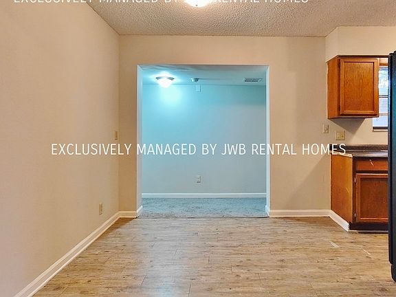 3rd image of 6297 Cranberry Ln W