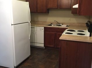 1120 Utica Ridge Ct APT 10, Bettendorf, IA 52722