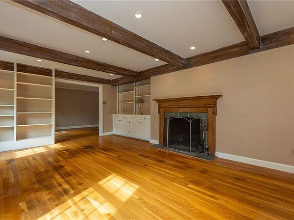 3rd image of 45 Fircrest Ln
