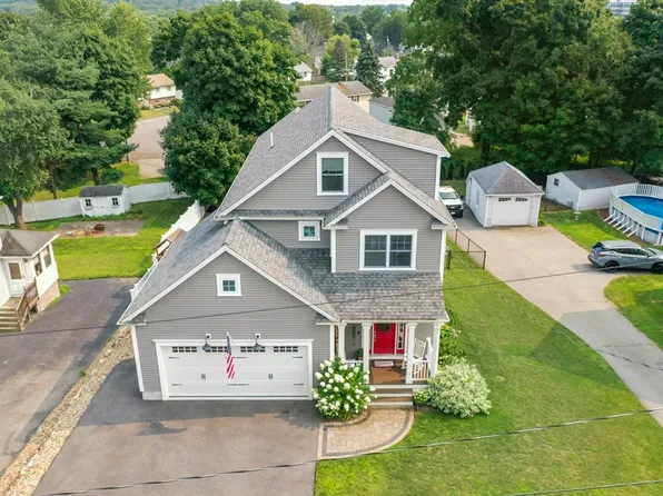 9 Newbridge Ave, Woburn, MA 01801