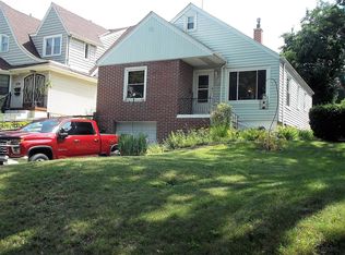 1334 N 54th St, Milwaukee, WI 53208