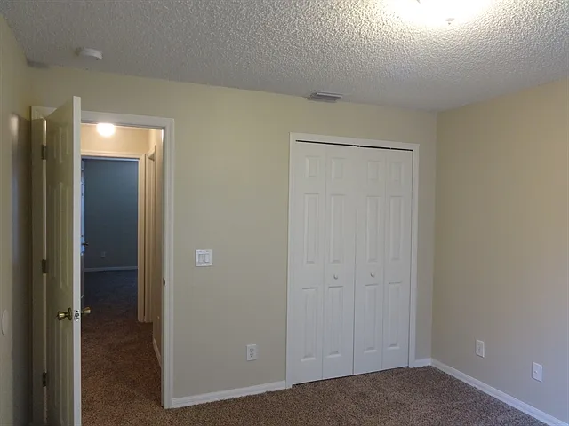 1142 Jaslo St SE — Photo 12