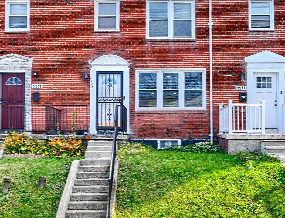 1st image of 5555 Whitby Rd