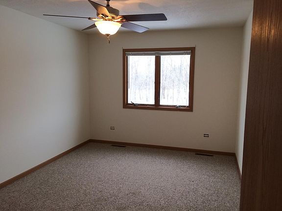 5th image of 204 Sibley Dr Unit A