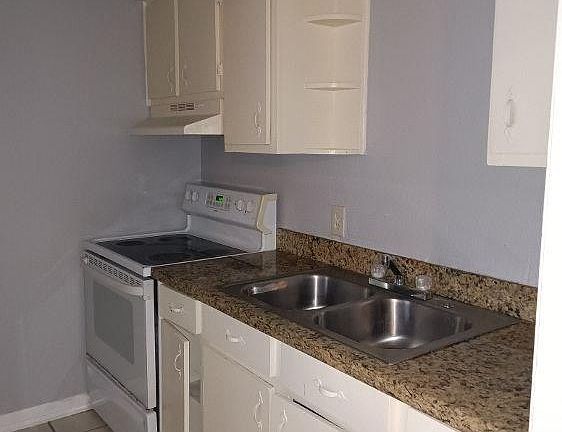5th image of 1106 N A St #1