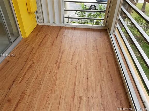 4th image of 3551 NE 169th St APT 200