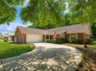 858 Valley Ridge Cir, Pensacola, FL 32514