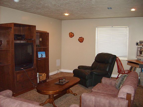 Basement 7 1/2 celing and resess lighting