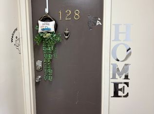 128 Burgundy Hill Ln #128, Middletown, CT 06457